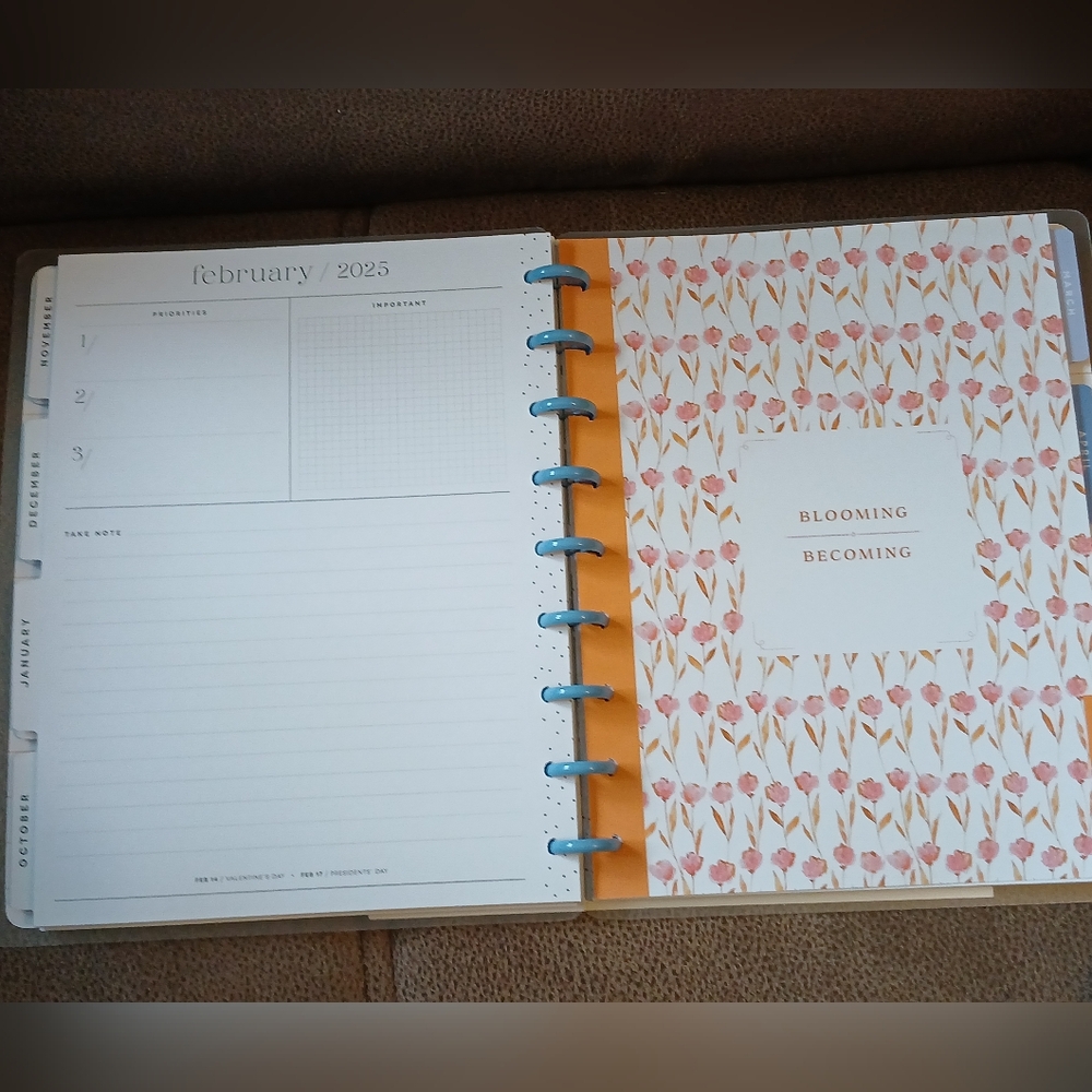 The Happy Planner classic sized 12 month planner Fresh Kitchen Flowers - Picture 12 of 16